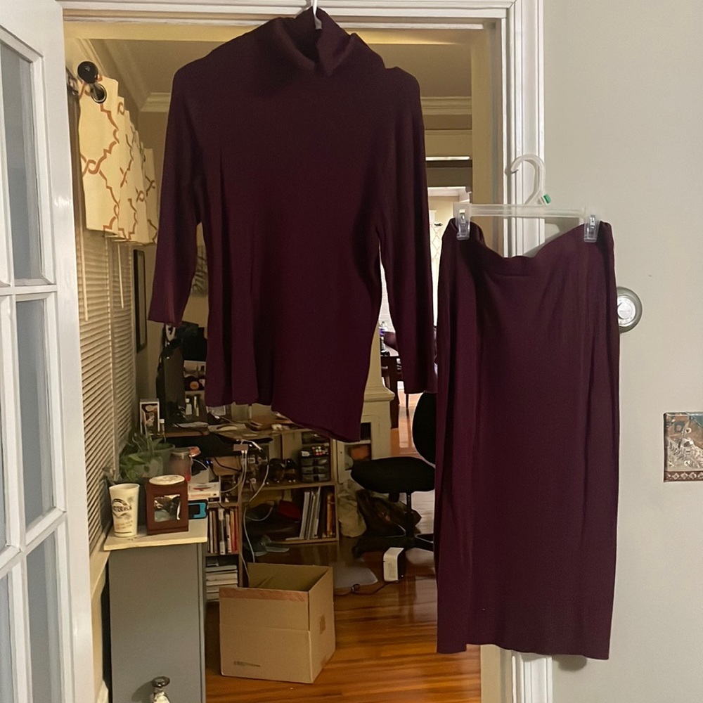 Lightweight sweater skirt & top